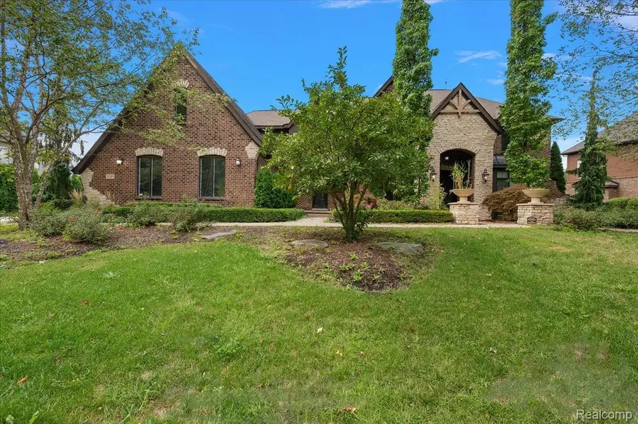 21291 Equestrian Trail, Northville, MI 48167 - #2