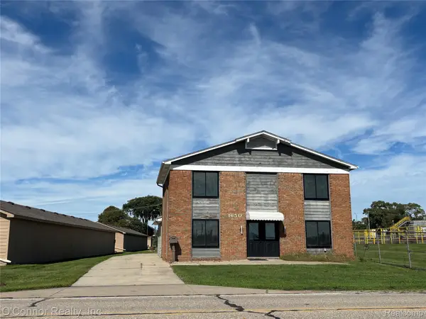 1650 River Road, Marysville, MI 48040