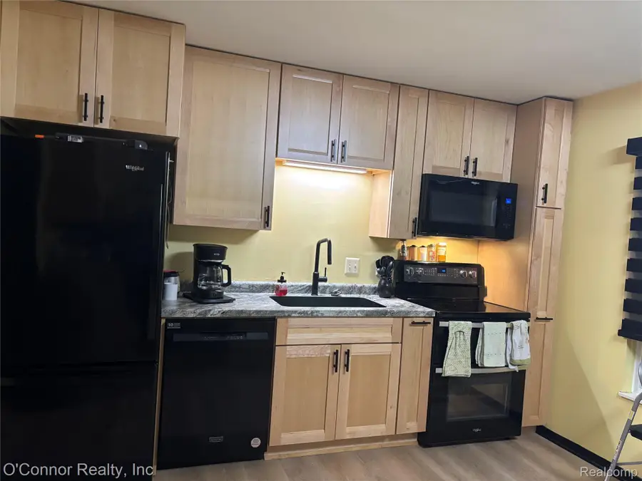 1650 River Road, Marysville, MI 48040 - #2
