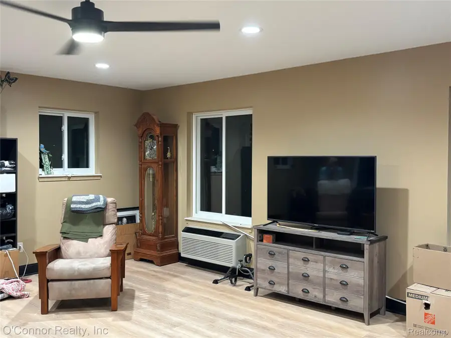 1650 River Road, Marysville, MI 48040 - #3