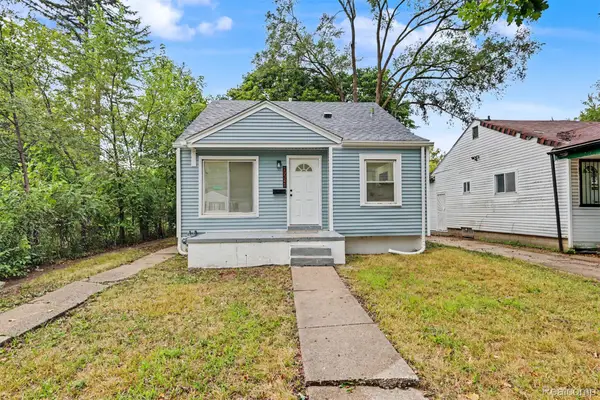 19341 Oakfield Street, Detroit, MI 48235