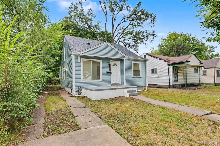 19341 Oakfield Street, Detroit, MI 48235 - #2