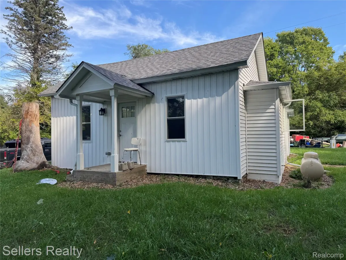 7230 N Mckinley Road, Flushing, MI 48433 - #1