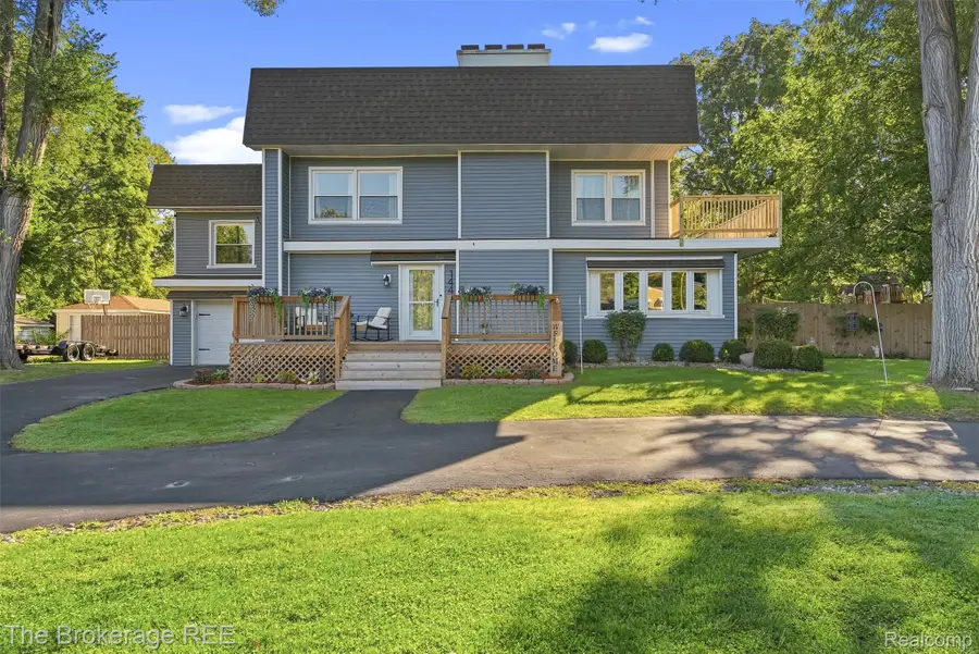1442 N Packard Avenue, Burton, MI 48509 - #3
