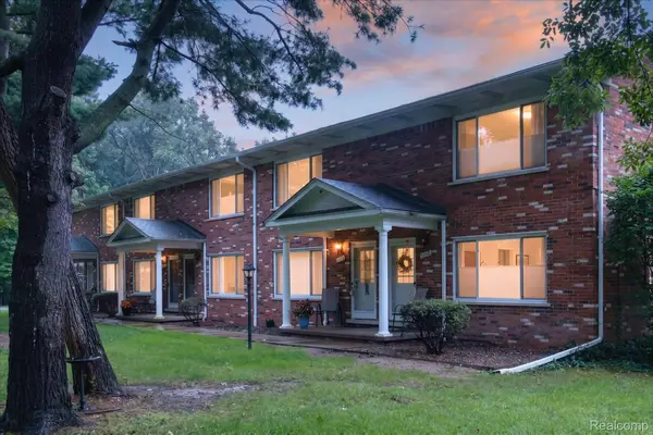 5106 Kintyre Lane, Brighton, MI 48116