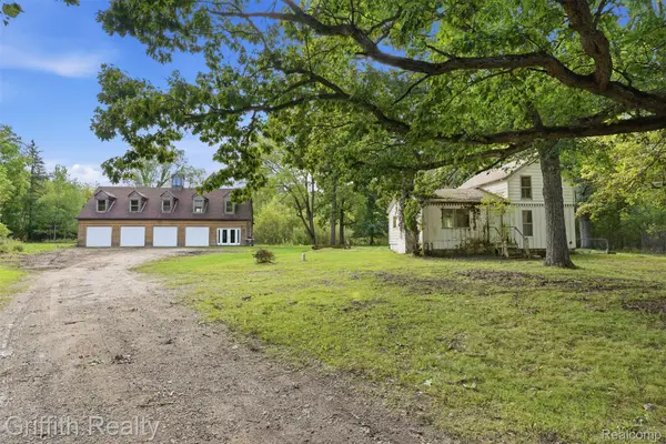 12300 Holtforth Road, Fenton, MI 48430
