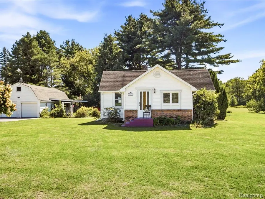 4369 Atkins Road, Port Huron, MI 48060 - #2