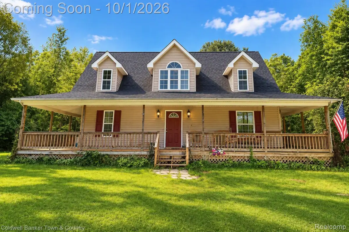 7250 Randall Drive, Fenton, MI 48430 - #1