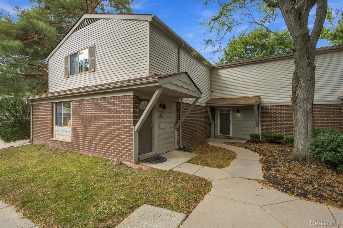 29638 Farmbrook Villa Court, Southfield, MI 48034 - #1