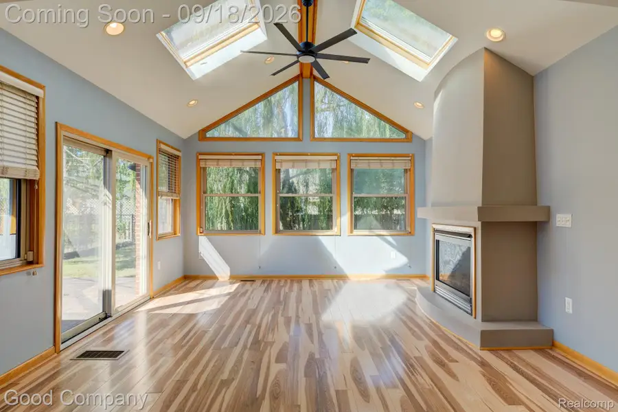 9035 Houghton Street, Livonia, MI 48150 - #2