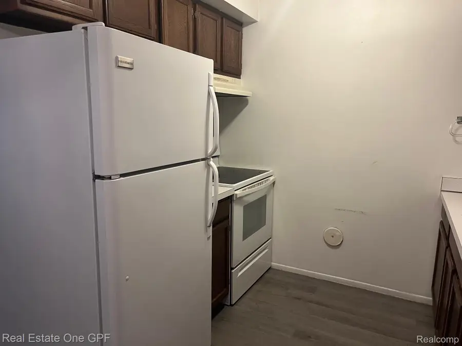 22797 Grove Street, Saint Clair Shores, MI 48080 - #2