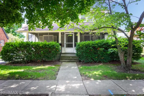 323 East Street, Milford, MI 48381