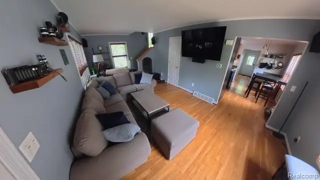 740 E Hazelhurst Street, Ferndale, MI 48220 - #3