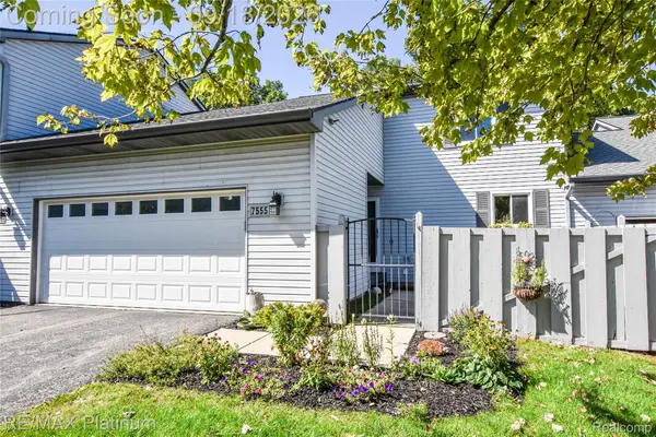 7555 Radcliffe, Brighton, MI 48114