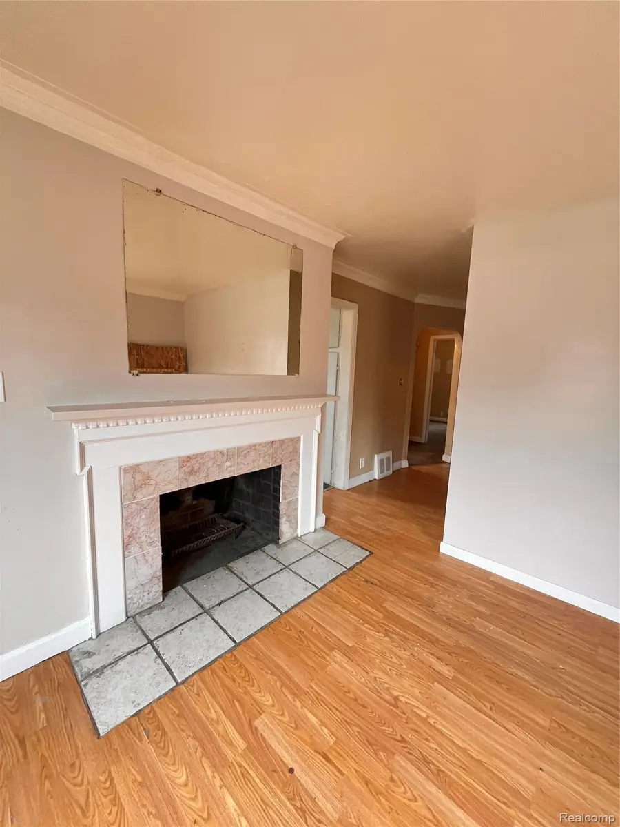 15260 Eastburn Street, Detroit, MI 48205 - #2