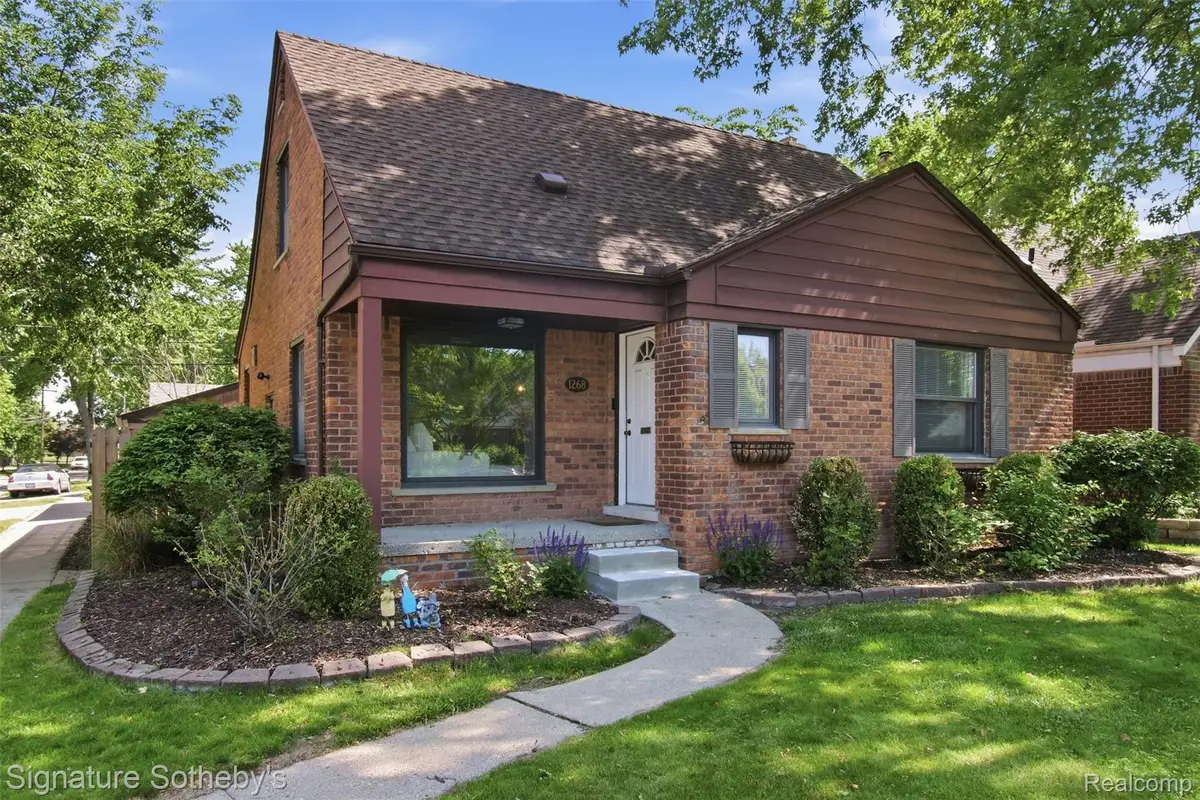 1268 Brys Drive, Grosse Pointe Woods, MI 48236 - #1