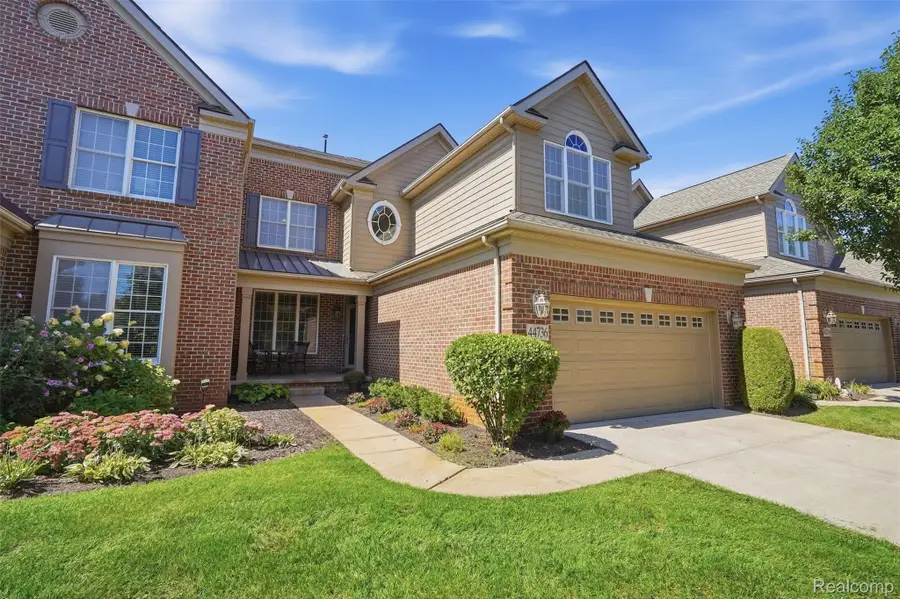 44736 Broadmoor Circle N, Northville, MI 48168 - #3
