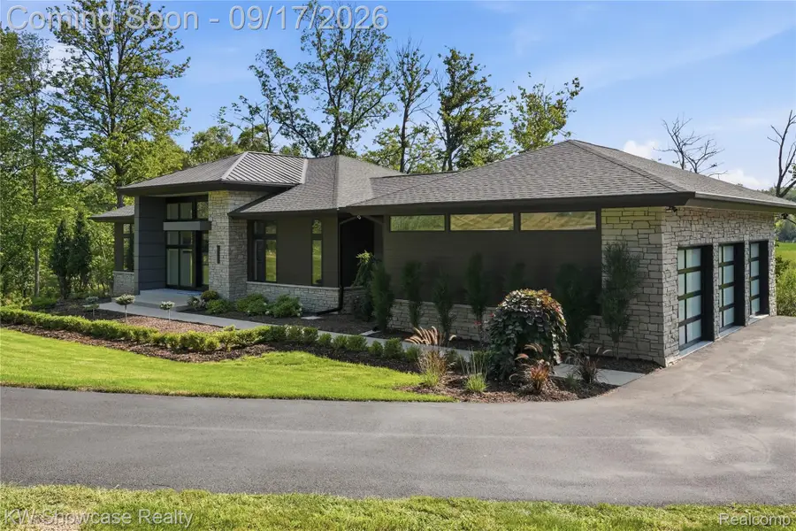1166 Lake Forest Way, Milford, MI 48380 - #3