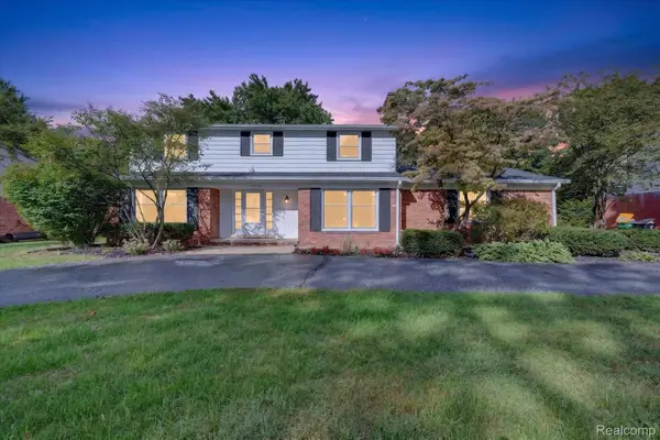 29653 Club House Lane, FarmingtonHills, MI 48334