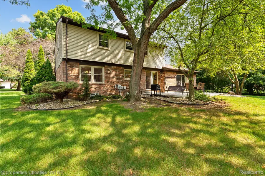 41101 Croydon Court, Northville, MI 48168 - #2