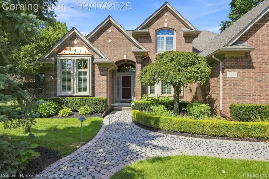 3751 Lake Forest Drive, Sterling Heights, MI 48314 - #3