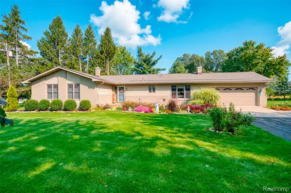 7990 Colleen Drive, Fowlerville, MI 48836
