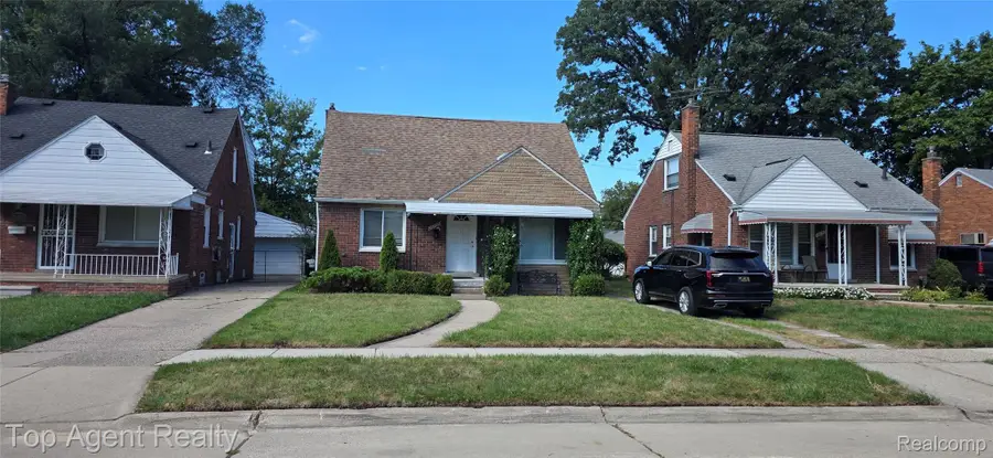 16735 Lincoln Avenue Se, Eastpointe, MI 48021 - #2