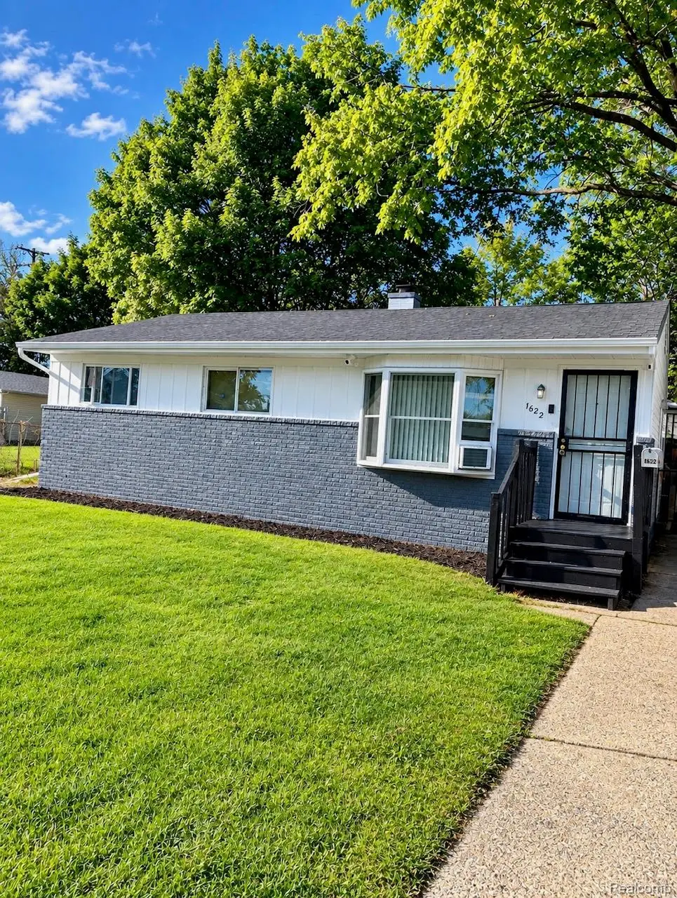 1622 Barbara Drive, Flint, MI 48504 - #1