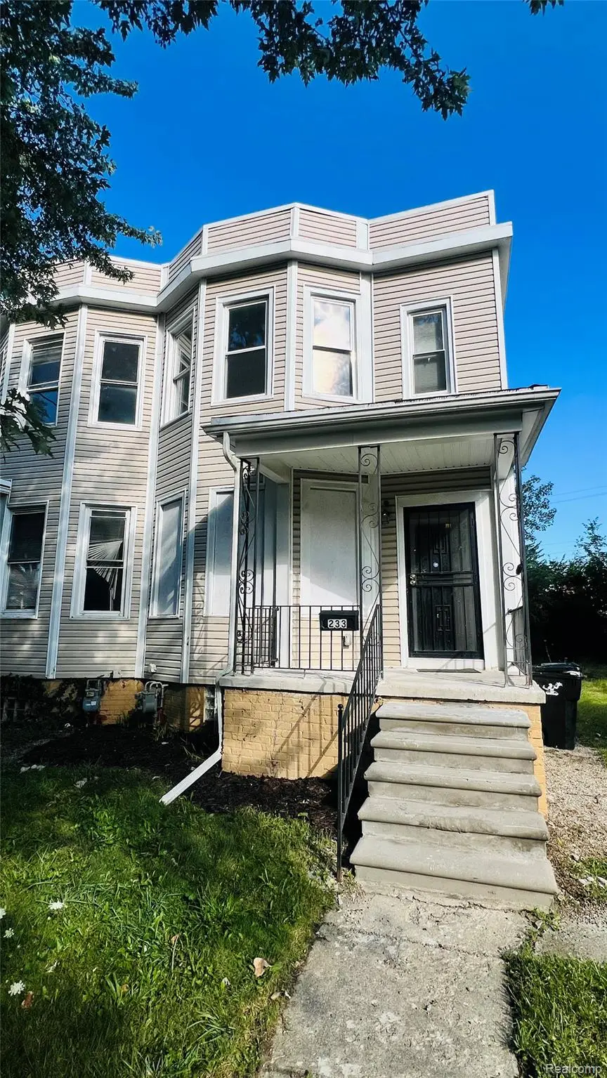 233 Leicester Court, Detroit, MI 48202 - #2