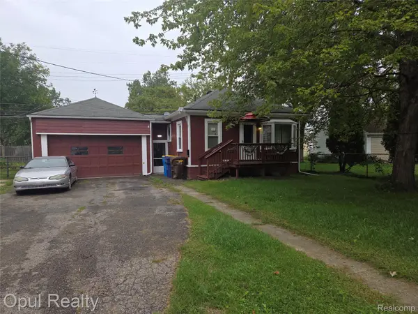 35312 Chestnut Street, Wayne, MI 48184