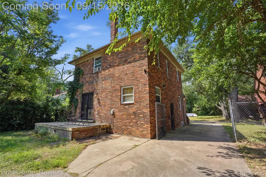 16524 Pierson Street, Detroit, MI 48219 - #2