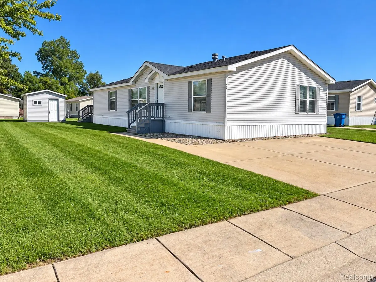 29 Brookfield, Swartz Creek, MI 48473 - #1