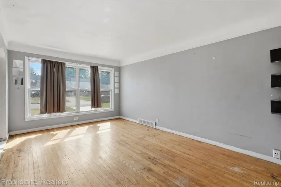 9635 Artesian Street, Detroit, MI 48228 - #2