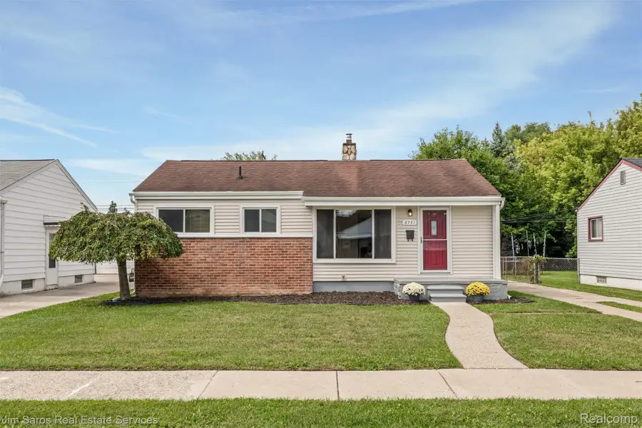 6741 Deering Street, Garden City, MI 48135 - #2