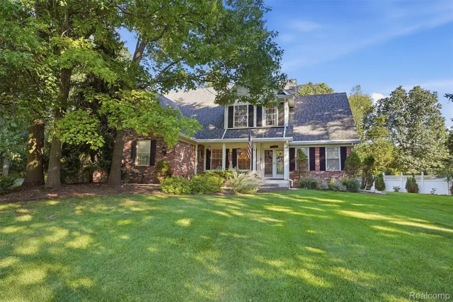 4909 Yax Pointe Drive, Howell, MI 48843 - #2