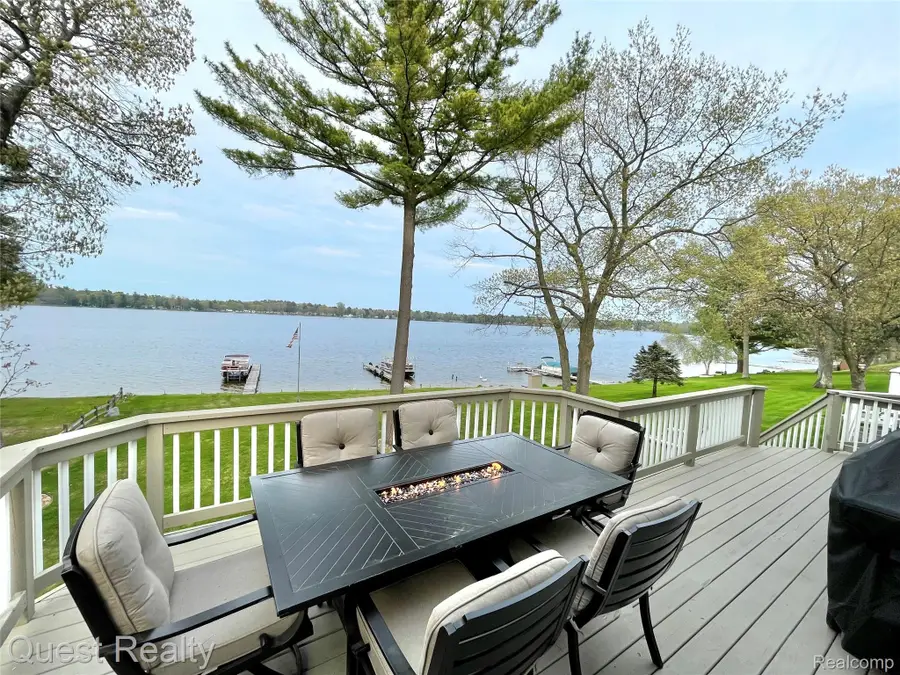 6024 Westshore Drive, Oscoda, MI 48750 - #3