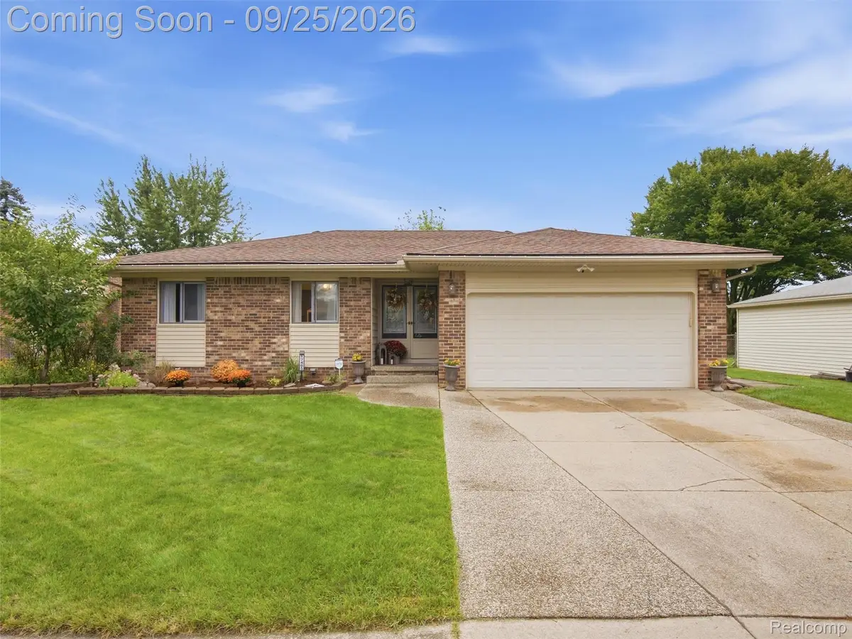 17405 Loranger Street, Clinton, MI 48038 - #1