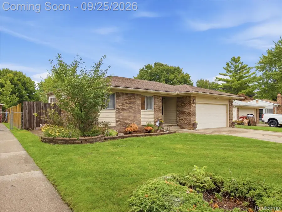 17405 Loranger Street, Clinton, MI 48038 - #3