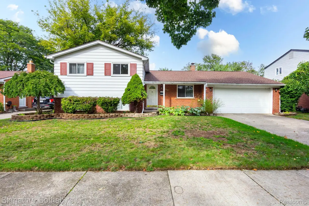 32478 Washington Street, Livonia, MI 48150 - #1