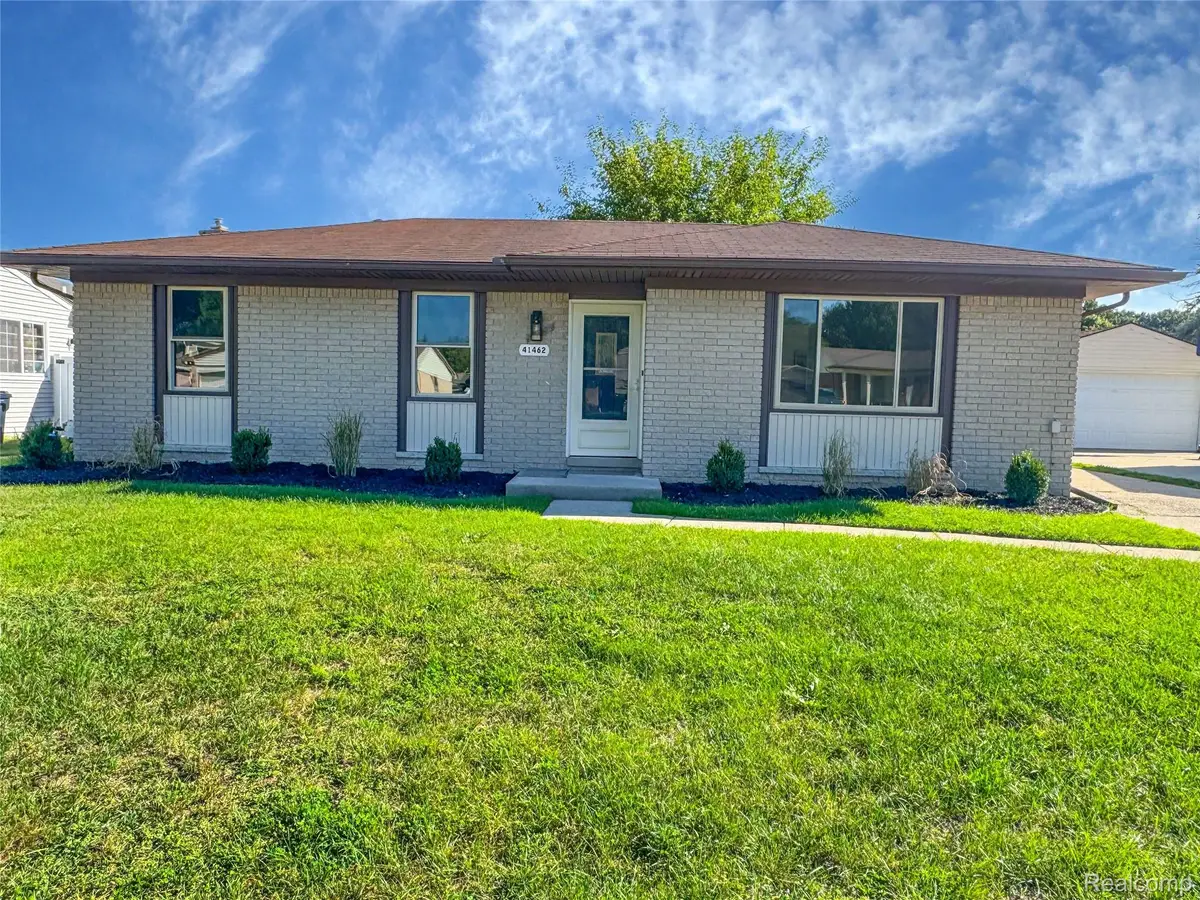 41462 Harvard Drive, Sterling Heights, MI 48313 - #1