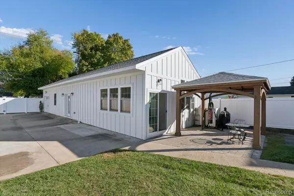 129 South Street, Belleville, MI 48111