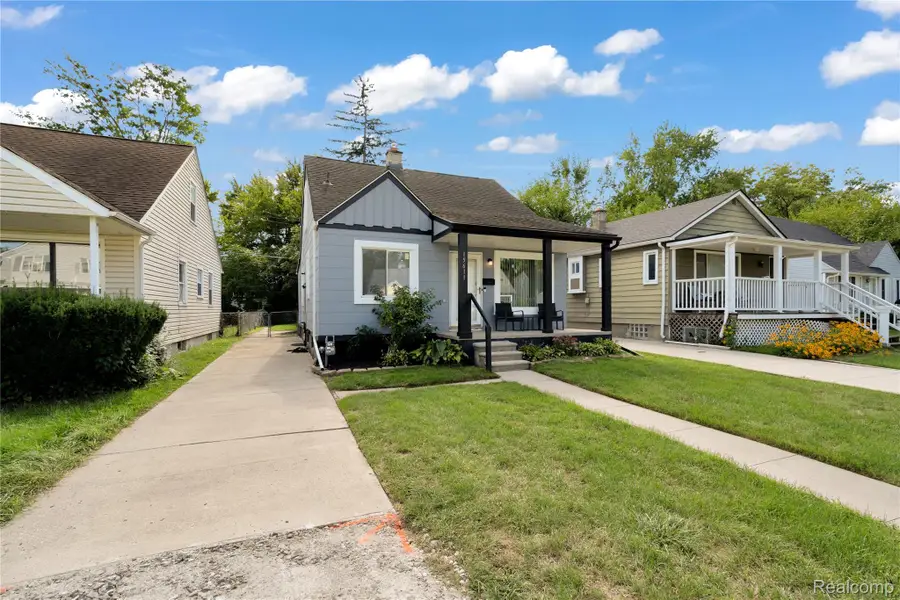 15611 Leona Drive, Redford, MI 48239 - #2