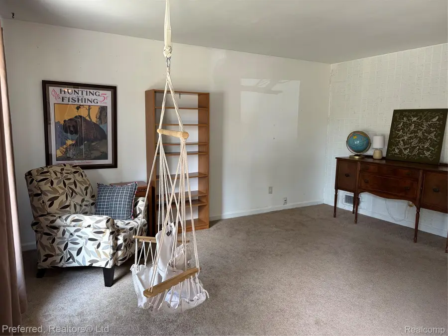 515 Forest Street, Westland, MI 48186 - #2