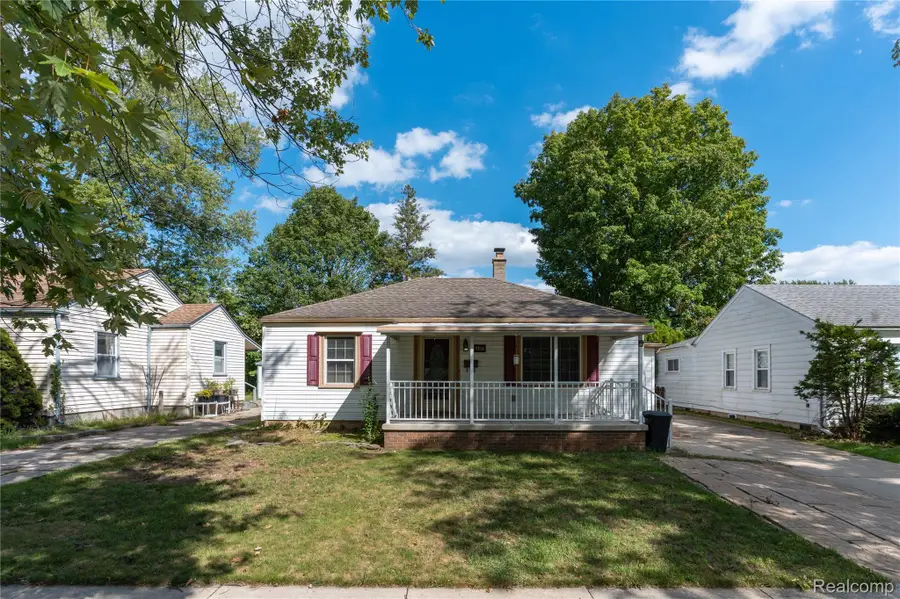 7514 N Silvery Lane, Dearborn Heights, MI 48127 - #2