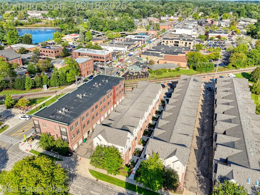 131 S 2nd Street, Brighton, MI 48116 - #2