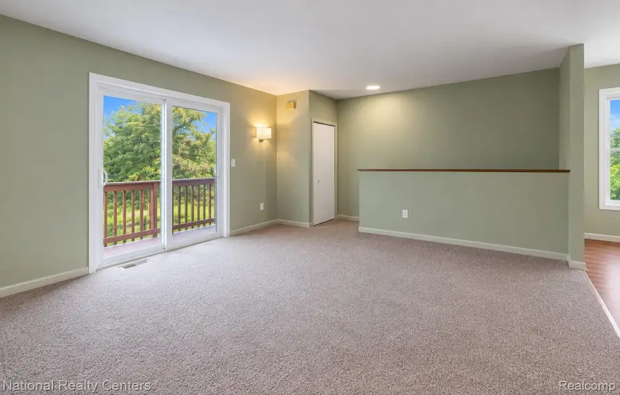 7777 Pontiac Lake Road, Waterford, MI 48327 - #3