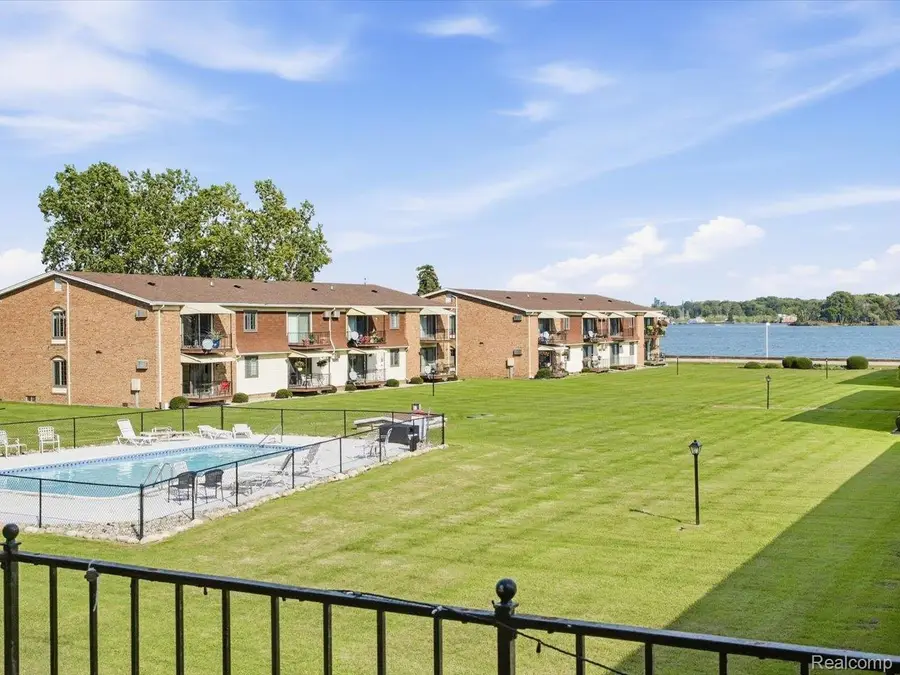 1900 River Road #6, Marysville, MI 48040 - #3