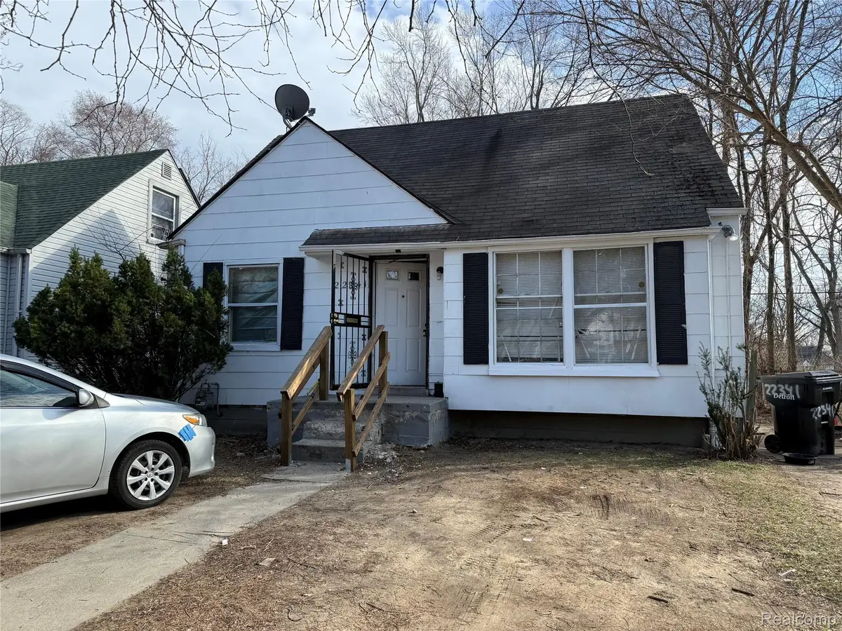 22341 Lyndon Street, Detroit, MI 48223 - #1