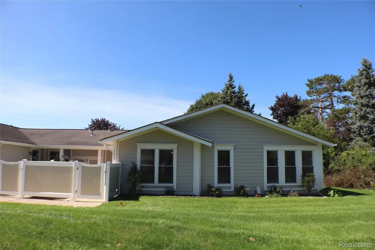 39838 Village Wood Circle, Novi, MI 48375 - #1