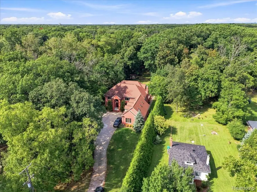 8610 Ferry Road, Grosse Ile, MI 48138 - #2
